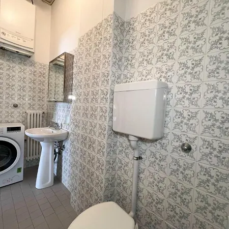 2 Attico Vista Mare Apartment *
