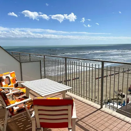 2 Attico Vista Mare Apartment